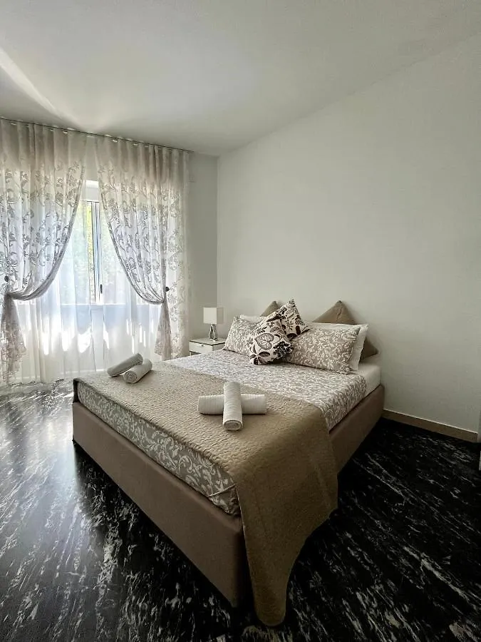 Country house Casa Bella Guest House Ponti sul Mincio Italy